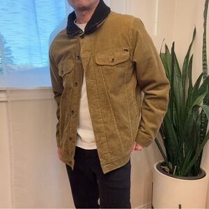 Vans Corduroy Sherpa Lined Jacket - Men’s Medium